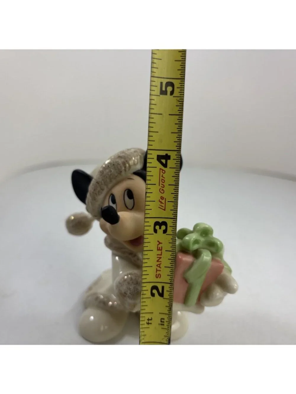 LENOX DISNEY SHOWCASE Collection CHRISTMAS WITH MICKEY Gold Accents 4